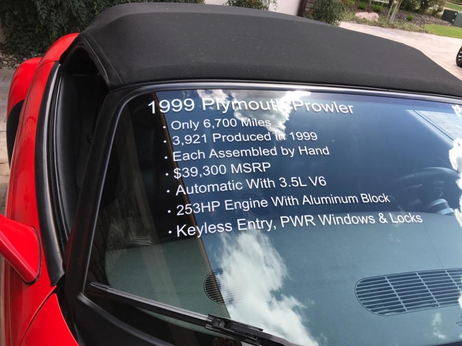 Детали экстерьера Plymouth Prowler 1999 года  (фото 11 из 66)